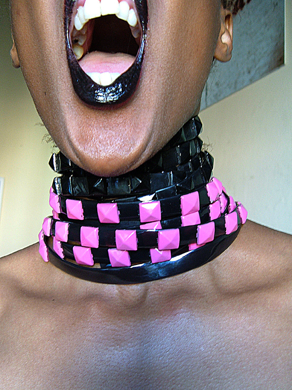 Nontsikelelo Velelo, Screamblacklips, from selfportrait (2005). 